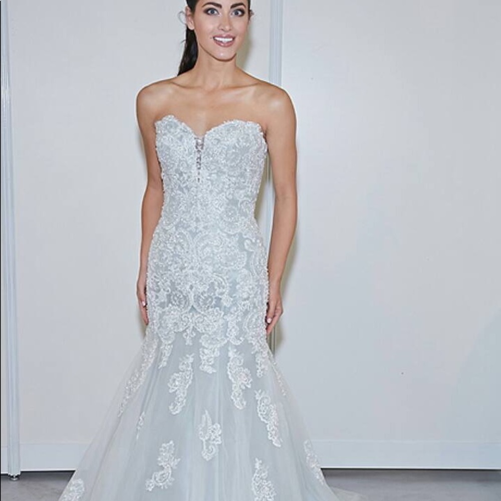 David Tutera wedding dress😍😍😍😍😍😍😍😍